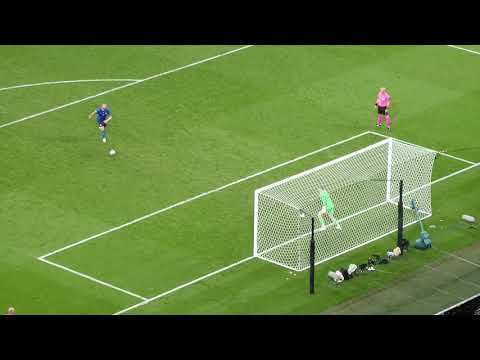 11/07/2021 - UEFA Euro 2020 Final - Italy (3)1-1(2) England - Leonardo Bonucci penalty
