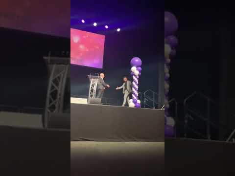 He really yelled SIUUU at his graduation 🤣