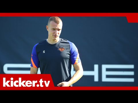 Vom Bolzplatz in die Bundesliga: Lukas Klostermann - wie alles begann | kicker.tv