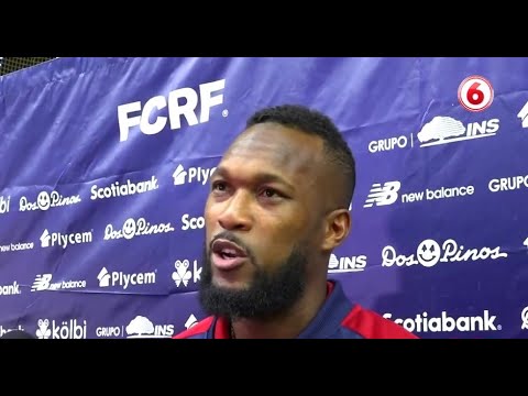 Kendall Waston defendió a Luis Fernando Suárez