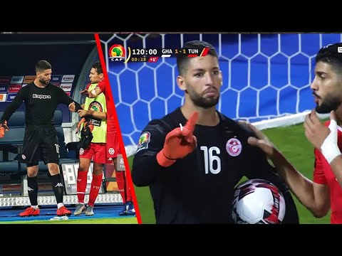 معز حسن عند رفظه للتغيير و غضب من المدرب