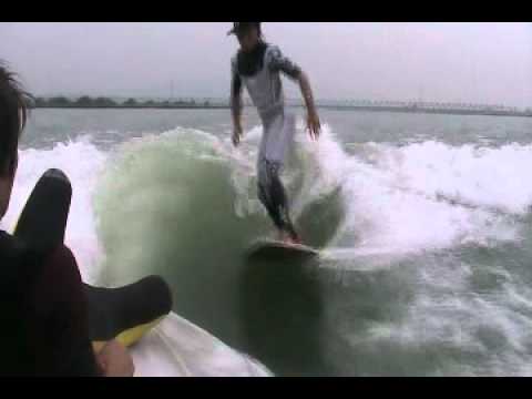 skimboarding  Shogo Taniguchi (the third year)