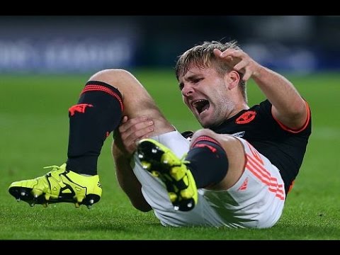 Luke Shaw Horror Injury vs PSV Broken Leg 15/9/2015
