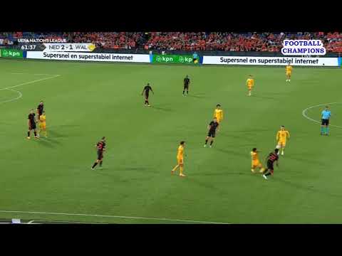 Sorba Thomas kickte den Ball höher, Niederlande-Wales, UEFA Nations League 2022