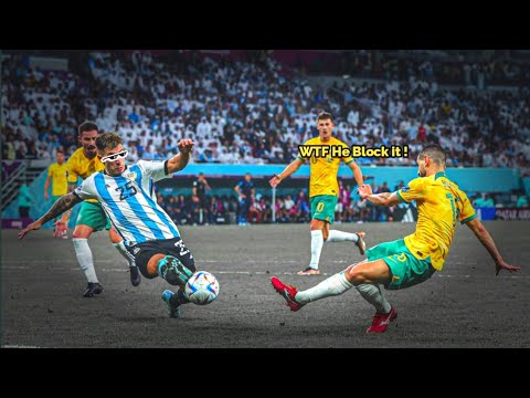 Lisandro martinez defending vs australia was doing the butcher job !