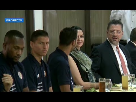 Anthony Contreras participó en el homenaje a la Selección Nacional