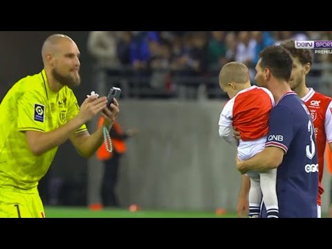 Reims goalkeeper Predrag Rajkovic asked Lionel Messi to take a picture with his son  🥰 PSG vs Reims