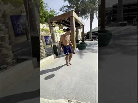 Rice & Grealish Play Two Touch Across Swimming Pool  🏊‍♂️ #shorts #shortsfifaworldcup