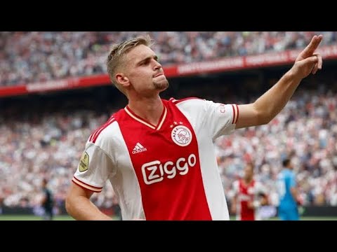 Kenneth Taylor | Promising midfielder 2022 •