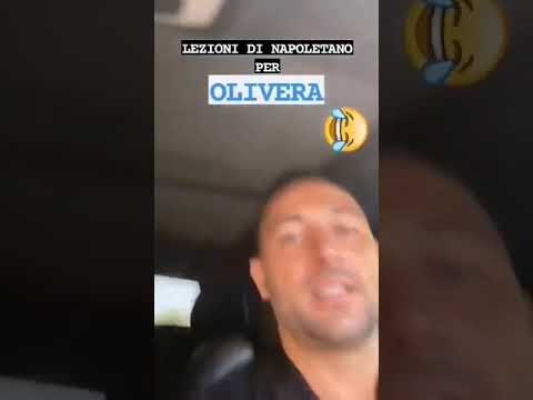"A 'nnammurata mia!": lezioni di napoletano per Mathias Olivera, tutto da RIDERE! #sscnapoli