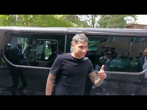 Napoli, Mathias Olivera arriva a Villa Stuart per effettuare le visite mediche