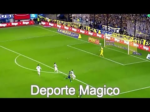 La Espectacular ATAJADA de Alexander Domínguez a Carlos Tévez