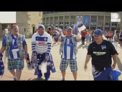 Hertha Berlin fans on Mathew Leckie