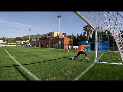 Tiro cercano ángulo cerrado y 1 v 1 (Simon Ngapandouetnbu)