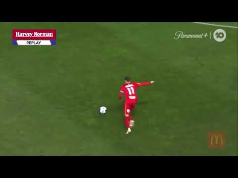 Craig Goodwin's amazing free-kick vs Western Sydney Wanderers