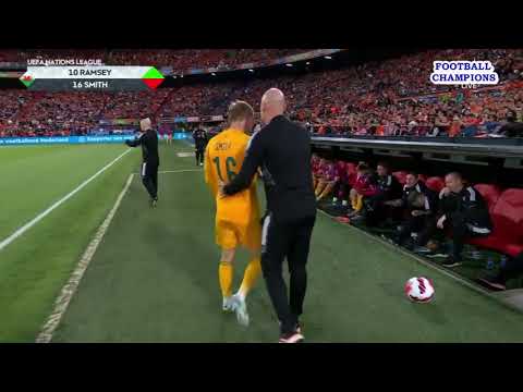 Ramsey rein, Matthew Smith geht in die Umkleidekabine, Niederlande-Wales, UEFA Nations League 2022