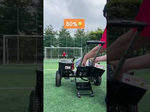 세상에서 제일 빠른 축구공 막아보기😨 조현우,노이어 골키퍼도 힘들거 같은데..? #shorts #골키퍼