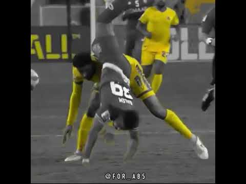 تصدي عبدالاله العمري 💛🔥                       #النصر #تاليسكا #حمدالله #عبدالاله_العمري #العويس #كنو