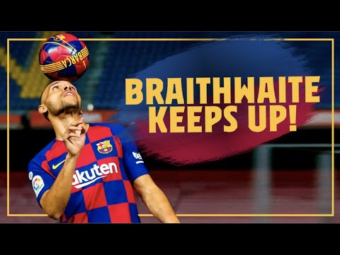 Martin Braithwaite touches the ball for the first time as a Barça player