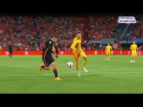 Joe Rodon Head Push Ball Versuch wunderbar, Niederlande-Wales, UEFA Nations League 2022