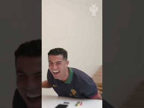 Cristiano hysterically laughing at hilarious Pepe drawing 😂 🎥 @Portugal #shorts