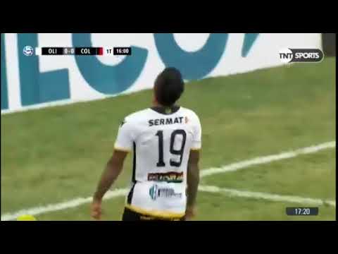 Alexander Domínguez se lució con un atajada en la goleada de Colón sobre Olimpo