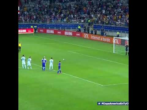 ATAJADA HISTÓRICA DE ARMANI EN LA SELECCIÓN ARGENTINA