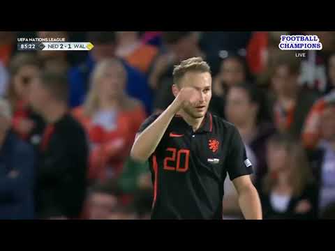 Teun Koopmeiners erwartet Eckball, Niederlande-Wales, UEFA Nations League 2022