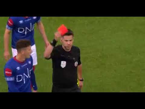 Valeranga  Aalesund  69'  Red Card Adekugbe, Valerenga