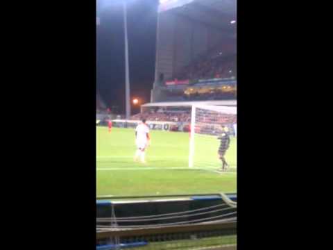 Alphonse Areola qui touche la barre (RC LENS)