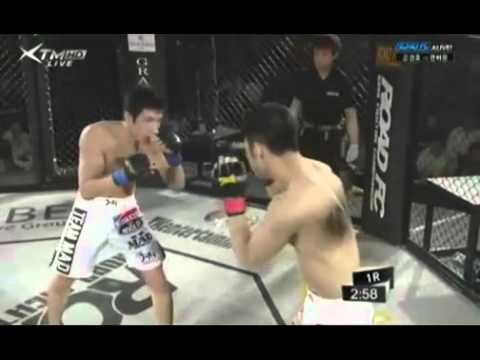 Bae Young "Serial Killer" Kwon vs. Kyoung Ho Kang, (65kg), Road FC 2, Seoul, South Korea