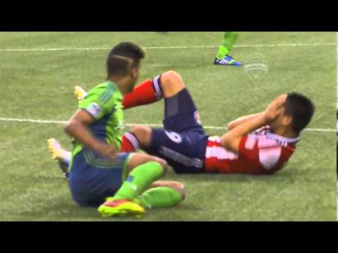 DeAndre Yedlin KO