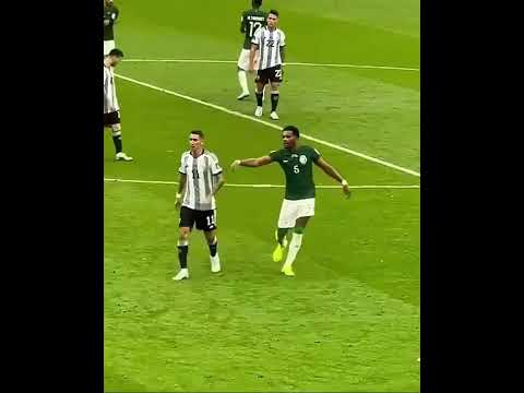 علي البليهي وارباكه للخصم #السعودية_الارجنتين