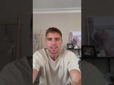 Jan Bednarek pozdrawia młodych piłkarzy z Akademii Piłkarskiej Tczew!