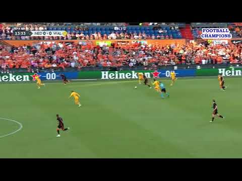 Harry Wilson läuft schnell mit Ball, Niederlande-Wales, UEFA Nations League 2022