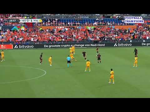 Matthew Smith Head Push Versuch schockierend, Niederlande-Wales, UEFA Nations League 2022