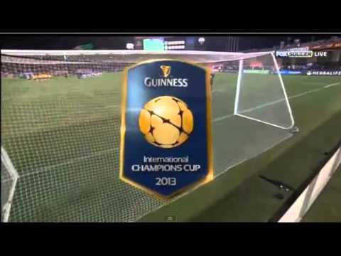 Penal de Bryan Oviedo contra Juventus 31 de Julio, 2013