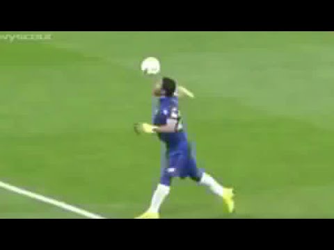 El extraño saque del portero de Siria