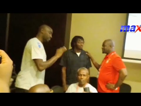 Sulley Muntari visits the Black Stars in Qatar