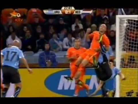 Martin Caceres vs Zeeuw (fifa world cup 2010)