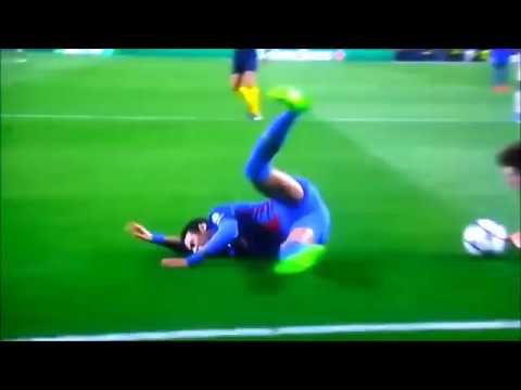 Thomas Meunier Penâlti rídiculo Neymar | Camera Lenta | Barcelona 6x1 PSG 2017