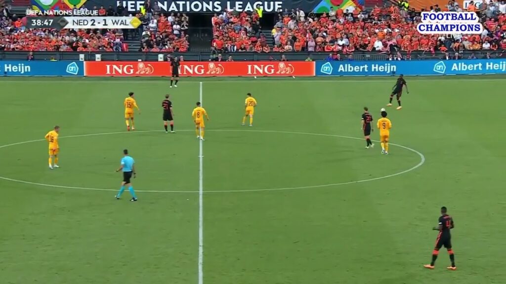 Teun koopmeiners Ballgriff-Trick stilvoll, Niederlande-Wales, UEFA Nations League 2022