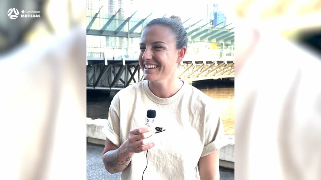 Tillies in 90 - Chloe Logarzo