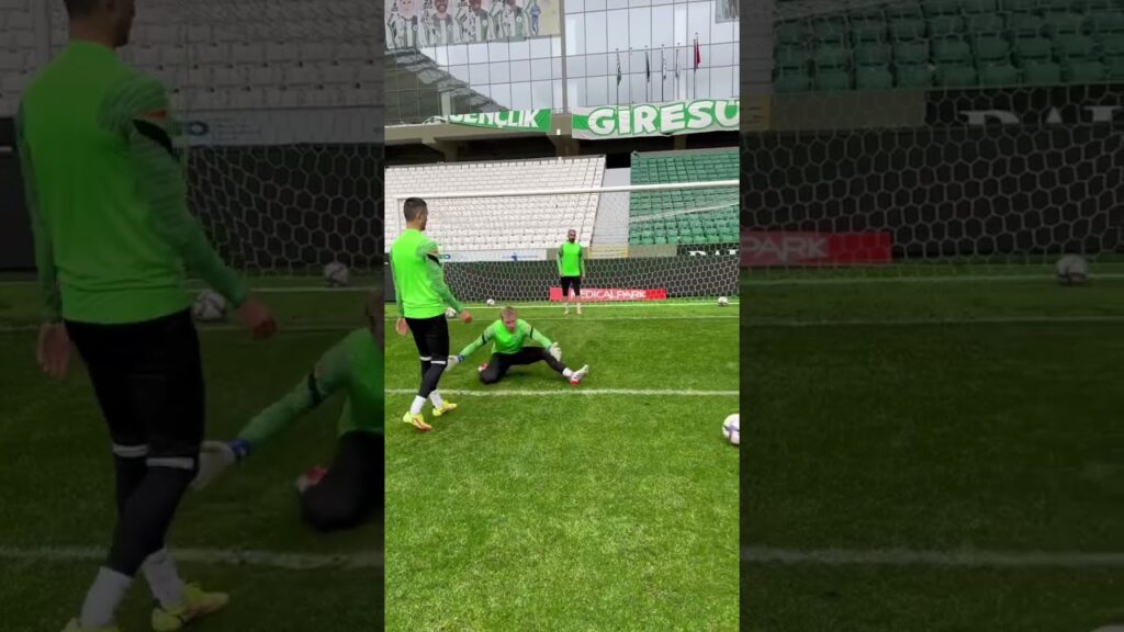 Goalkeeper training with modern goalkeeping