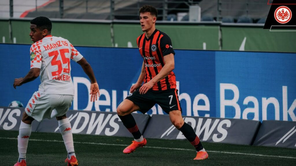 Unfassbares Sitztor von Hrustic! 😲 #Shorts