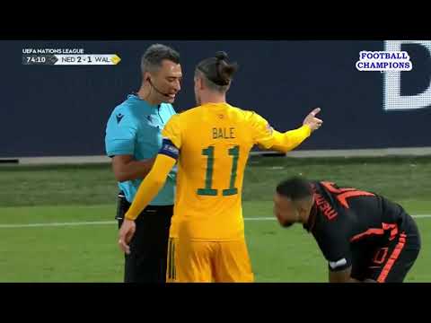 Gelbe Karte für Fehlspiel von Chris Mepham, Niederlande-Wales, UEFA Nations League 2022