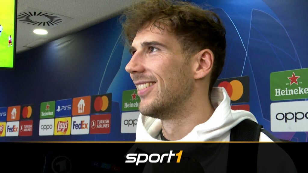 "Schon auf die Wange!" Goretzka bringt Mixed Zone zum Lachen | SPORT1