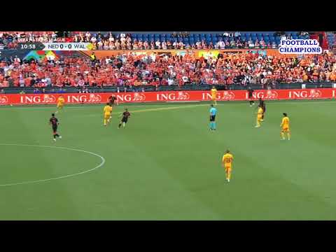 Brennan Johnson Kopfstoß, Niederlande-Wales, UEFA Nations League 2022