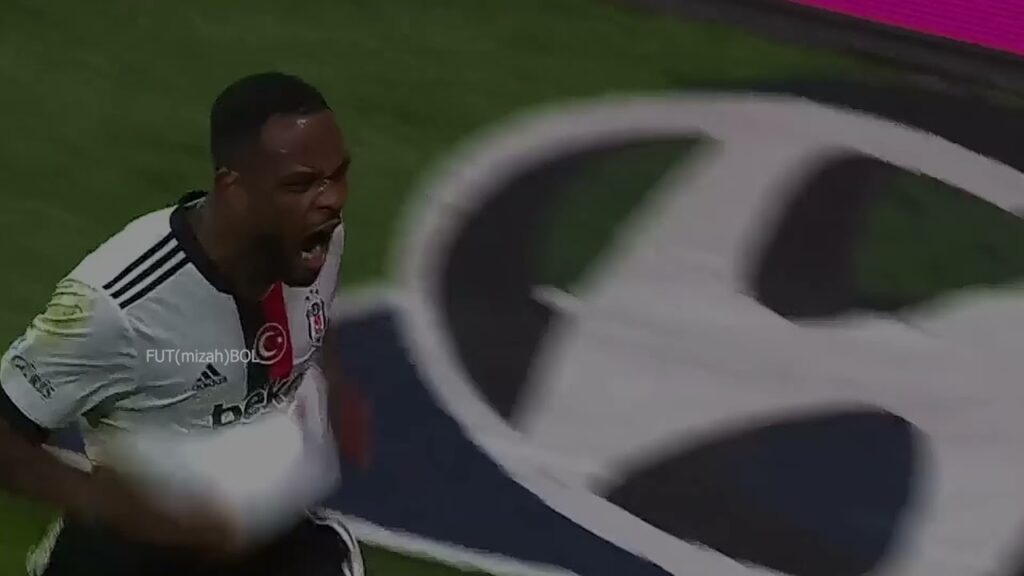 cyle larin in galatasaray a attığı gol