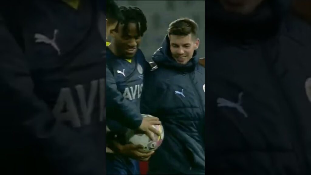 Michy Batshuayi , Maç Topunu Eve Götürdü ⚽️ #fenerbahçe #shorts #istanbulspor